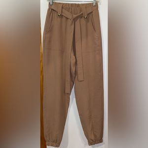 High waisted trouser